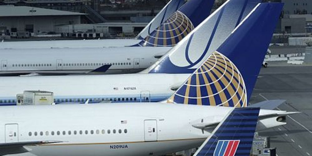 United Airlines “shortage of around 12,000 commercial airline pilots by 2023”
